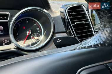 Внедорожник / Кроссовер Mercedes-Benz GLE-Class 2016 в 