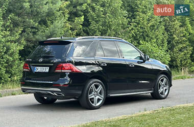 Внедорожник / Кроссовер Mercedes-Benz GLE-Class 2017 в 