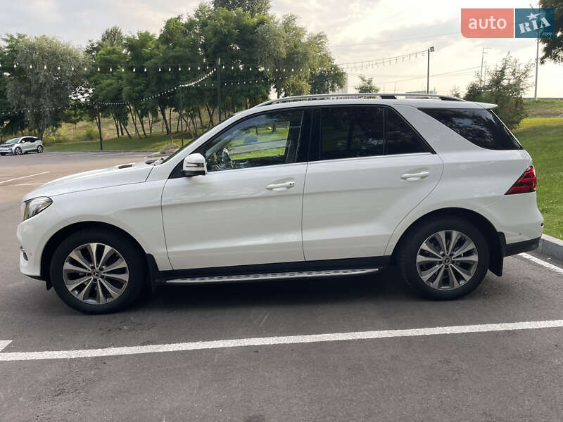 Внедорожник / Кроссовер Mercedes-Benz GLE-Class 2016 в Киеве