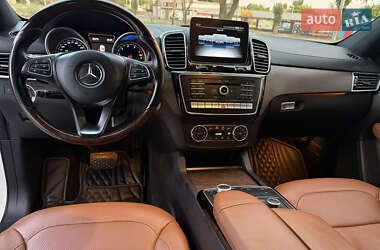 Внедорожник / Кроссовер Mercedes-Benz GLE-Class 2018 в 