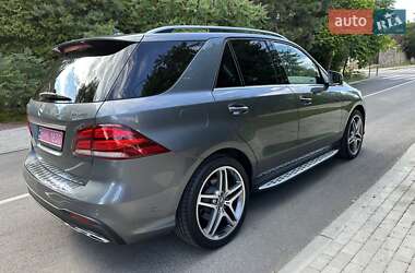 Внедорожник / Кроссовер Mercedes-Benz GLE-Class 2018 в 