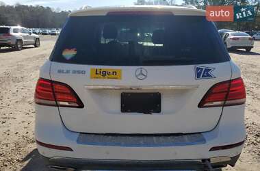 Внедорожник / Кроссовер Mercedes-Benz GLE-Class 2016 в 