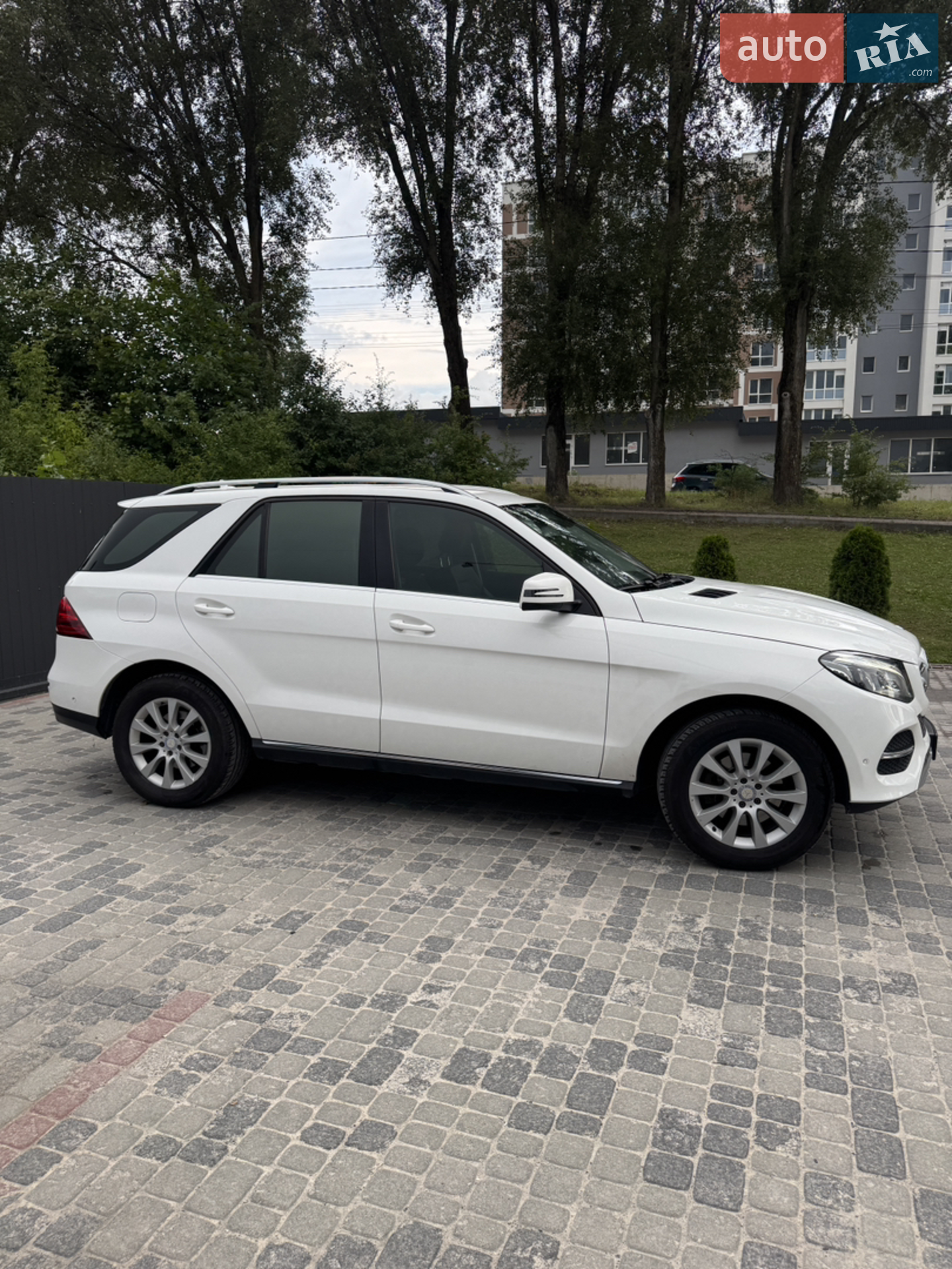 2015 Mercedes-Benz GLE - мініатюра 4