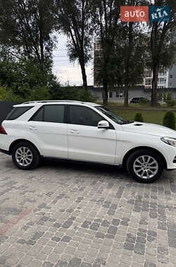Внедорожник / Кроссовер Mercedes-Benz GLE-Class 2015 в 