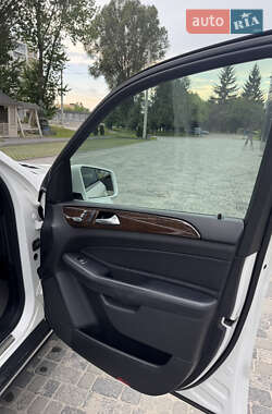 Внедорожник / Кроссовер Mercedes-Benz GLE-Class 2015 в 
