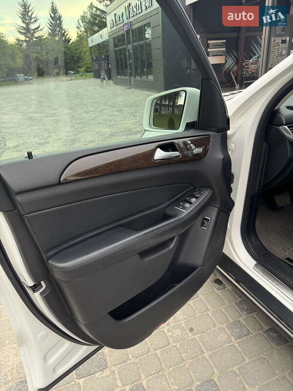 Внедорожник / Кроссовер Mercedes-Benz GLE-Class 2015 в Тернополе