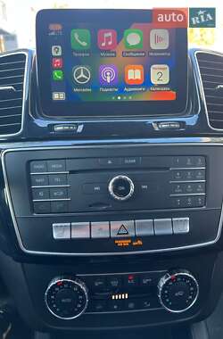 Позашляховик / Кросовер Mercedes-Benz GLE-Class 2016 в 