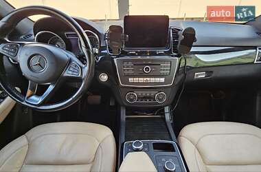 Позашляховик / Кросовер Mercedes-Benz GLE-Class 2016 в 