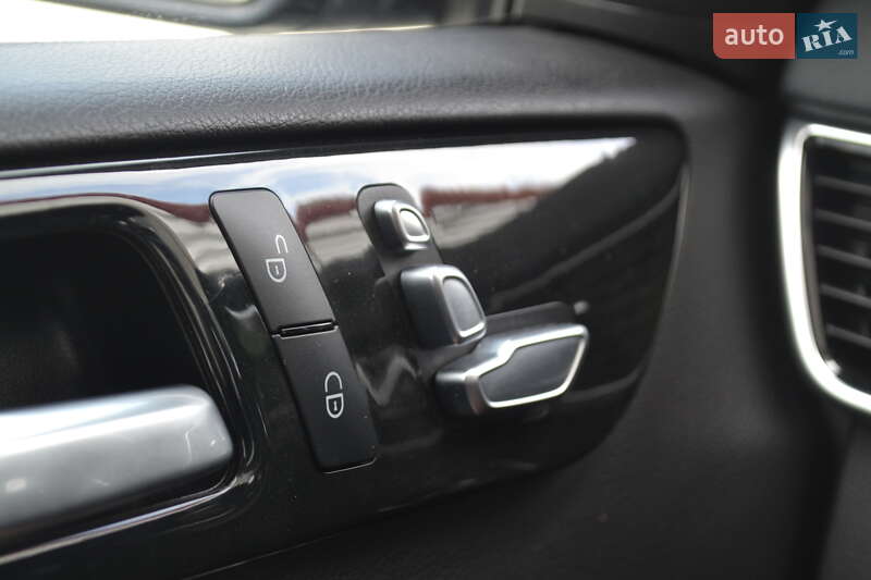 Позашляховик / Кросовер Mercedes-Benz GLE-Class 2016 в Вінниці фото 50 Позашляховик / Кросовер Mercedes-Benz GLE-Class 2016 в Вінниці