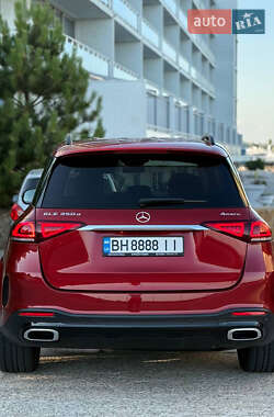 Внедорожник / Кроссовер Mercedes-Benz GLE-Class 2019 в 