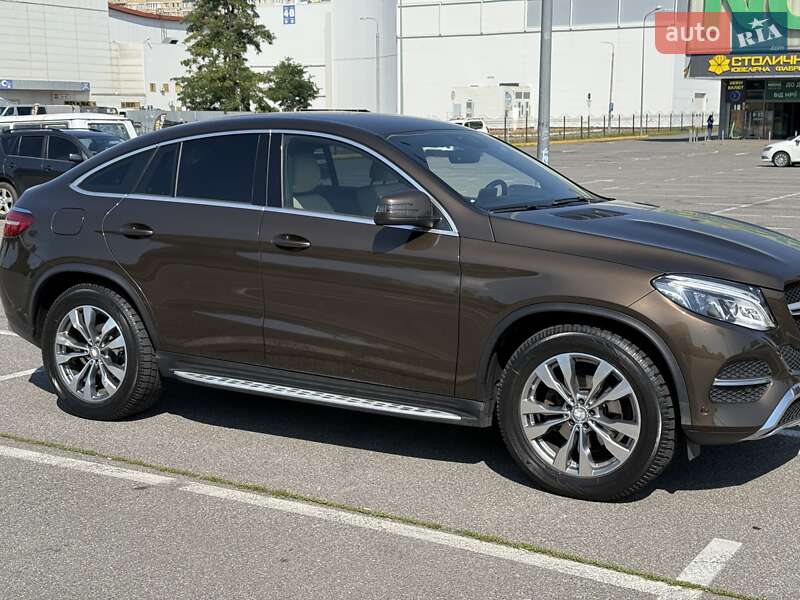 Внедорожник / Кроссовер Mercedes-Benz GLE-Class 2016 в Киеве