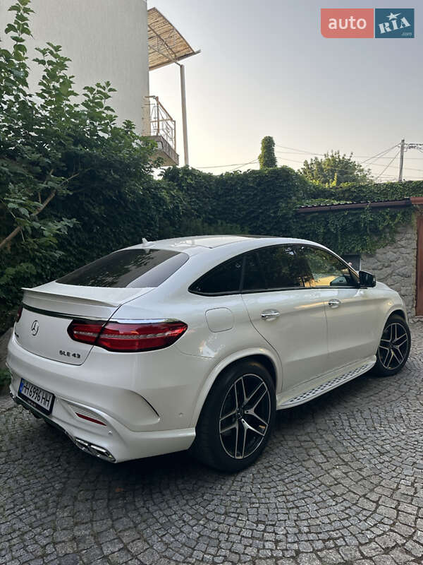 Внедорожник / Кроссовер Mercedes-Benz GLE-Class 2017 в Одессе