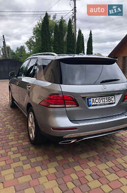 Внедорожник / Кроссовер Mercedes-Benz GLE-Class 2016 в 