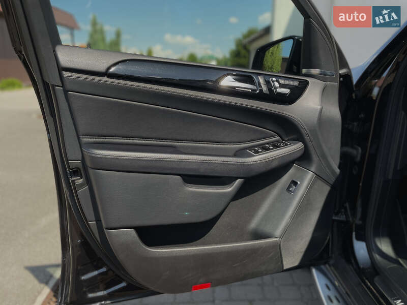Позашляховик / Кросовер Mercedes-Benz GLE-Class 2016 в Києві