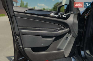 Внедорожник / Кроссовер Mercedes-Benz GLE-Class 2016 в 