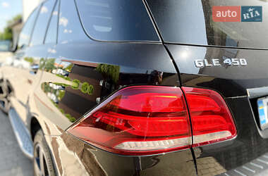 Внедорожник / Кроссовер Mercedes-Benz GLE-Class 2016 в 