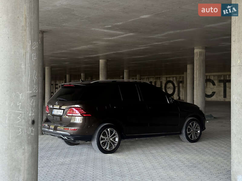 Внедорожник / Кроссовер Mercedes-Benz GLE-Class 2016 в Тернополе