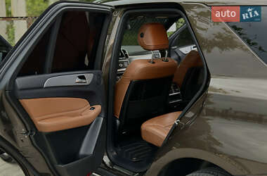 Внедорожник / Кроссовер Mercedes-Benz GLE-Class 2016 в 