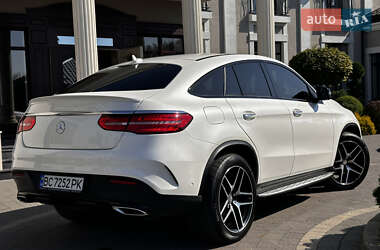 Внедорожник / Кроссовер Mercedes-Benz GLE-Class 2015 в 