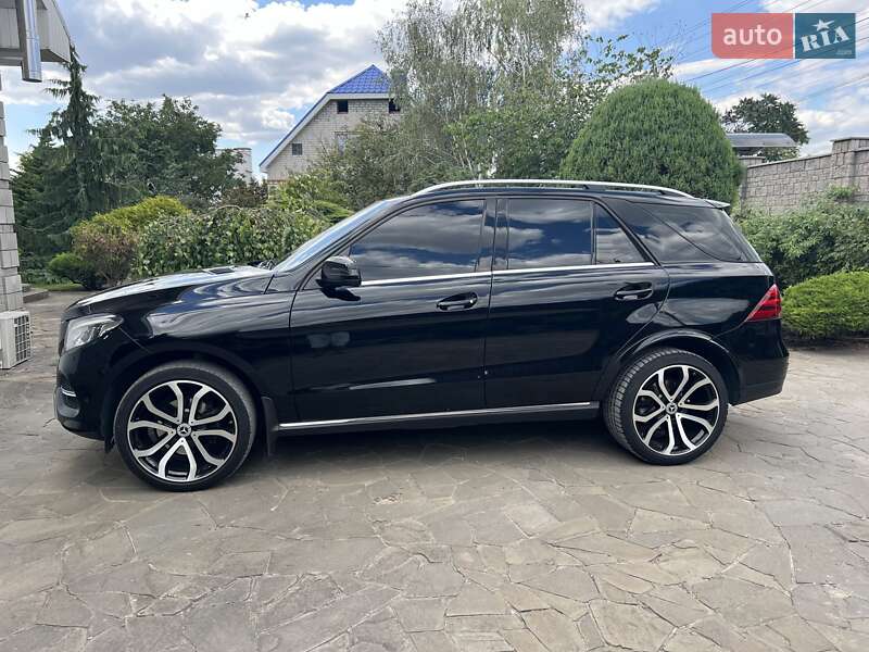 Внедорожник / Кроссовер Mercedes-Benz GLE-Class 2017 в Днепре