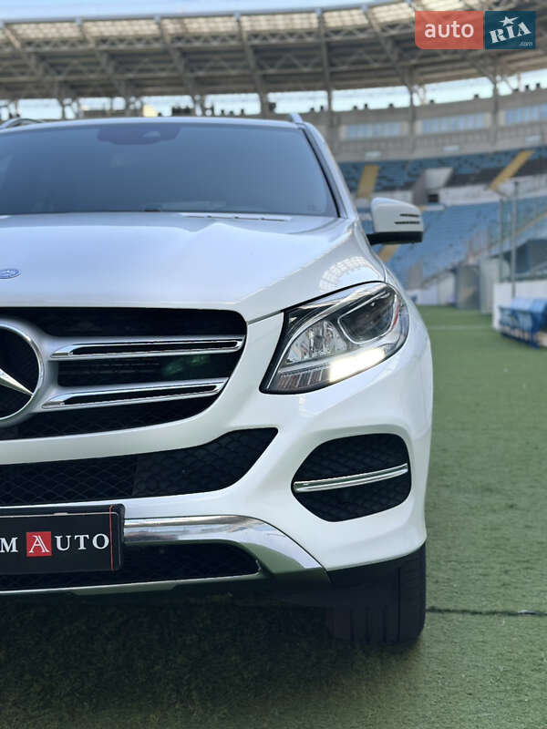 Внедорожник / Кроссовер Mercedes-Benz GLE-Class 2016 в Одессе фото 14 Внедорожник / Кроссовер Mercedes-Benz GLE-Class 2016 в Одессе