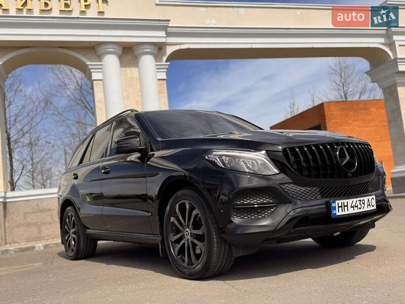 Позашляховик / Кросовер Mercedes-Benz GLE-Class 2017 в Одесі