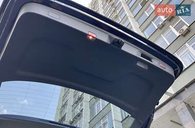 Внедорожник / Кроссовер Mercedes-Benz GLE-Class 2019 в 