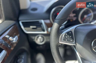 Позашляховик / Кросовер Mercedes-Benz GLE-Class 2016 в 