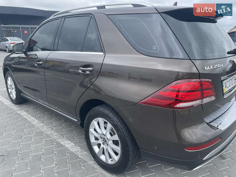Внедорожник / Кроссовер Mercedes-Benz GLE-Class 2017 в Луцке