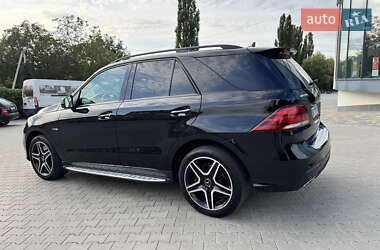 Внедорожник / Кроссовер Mercedes-Benz GLE-Class 2017 в 