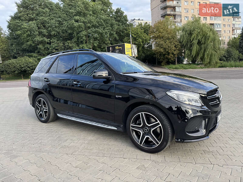 Внедорожник / Кроссовер Mercedes-Benz GLE-Class 2017 в Киеве