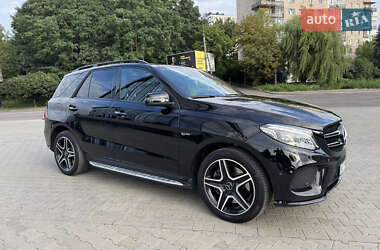 Внедорожник / Кроссовер Mercedes-Benz GLE-Class 2017 в 