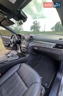 Внедорожник / Кроссовер Mercedes-Benz GLE-Class 2016 в 