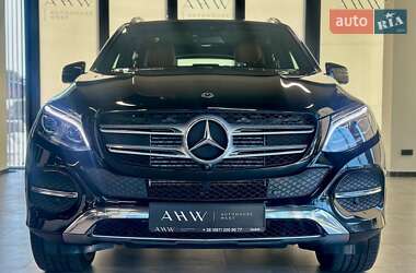 Внедорожник / Кроссовер Mercedes-Benz GLE-Class 2017 в 