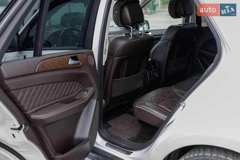 Внедорожник / Кроссовер Mercedes-Benz GLE-Class 2016 в Брошневе
