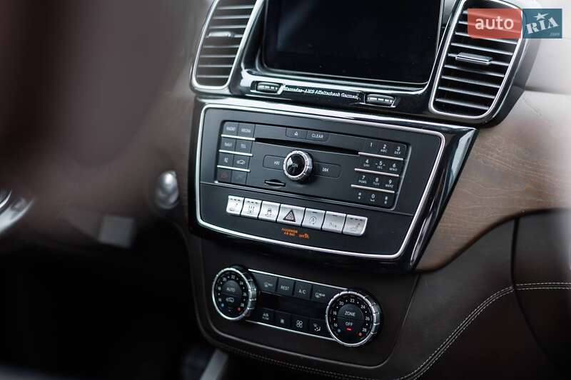 Внедорожник / Кроссовер Mercedes-Benz GLE-Class 2016 в Брошневе