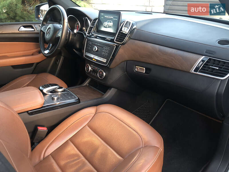 Внедорожник / Кроссовер Mercedes-Benz GLE-Class 2016 в Ровно фото 12 Внедорожник / Кроссовер Mercedes-Benz GLE-Class 2016 в Ровно