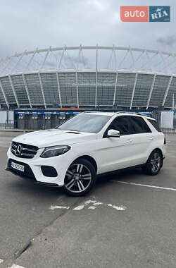 Внедорожник / Кроссовер Mercedes-Benz GLE-Class 2016 в 