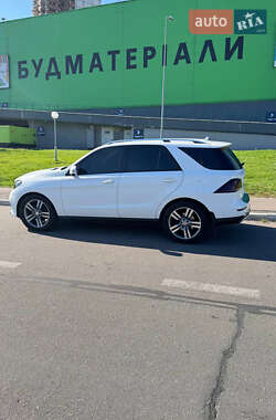 Внедорожник / Кроссовер Mercedes-Benz GLE-Class 2016 в 