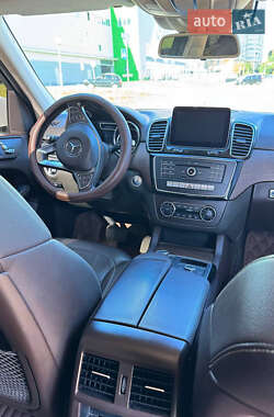 Внедорожник / Кроссовер Mercedes-Benz GLE-Class 2016 в 
