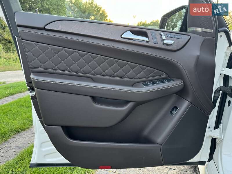 Позашляховик / Кросовер Mercedes-Benz GLE-Class 2017 в Києві фото 33 Позашляховик / Кросовер Mercedes-Benz GLE-Class 2017 в Києві