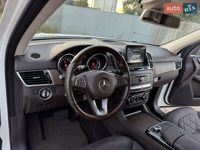 Позашляховик / Кросовер Mercedes-Benz GLE-Class 2017 в Києві фото 39 Позашляховик / Кросовер Mercedes-Benz GLE-Class 2017 в Києві