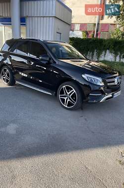 Внедорожник / Кроссовер Mercedes-Benz GLE-Class 2015 в 