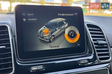 Внедорожник / Кроссовер Mercedes-Benz GLE-Class 2017 в 
