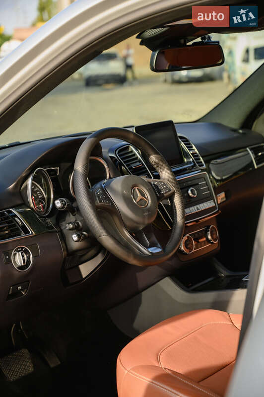 Внедорожник / Кроссовер Mercedes-Benz GLE-Class 2016 в Николаеве