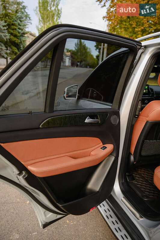 Внедорожник / Кроссовер Mercedes-Benz GLE-Class 2016 в Николаеве