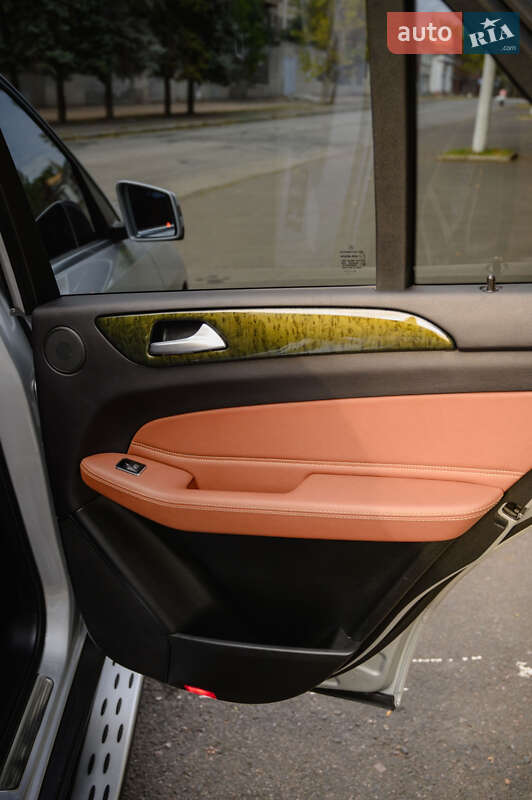 Внедорожник / Кроссовер Mercedes-Benz GLE-Class 2016 в Николаеве