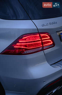 Внедорожник / Кроссовер Mercedes-Benz GLE-Class 2016 в 