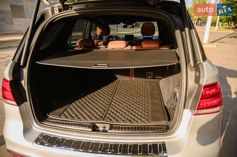 Внедорожник / Кроссовер Mercedes-Benz GLE-Class 2016 в Николаеве