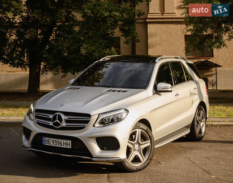 Внедорожник / Кроссовер Mercedes-Benz GLE-Class 2016 в 
